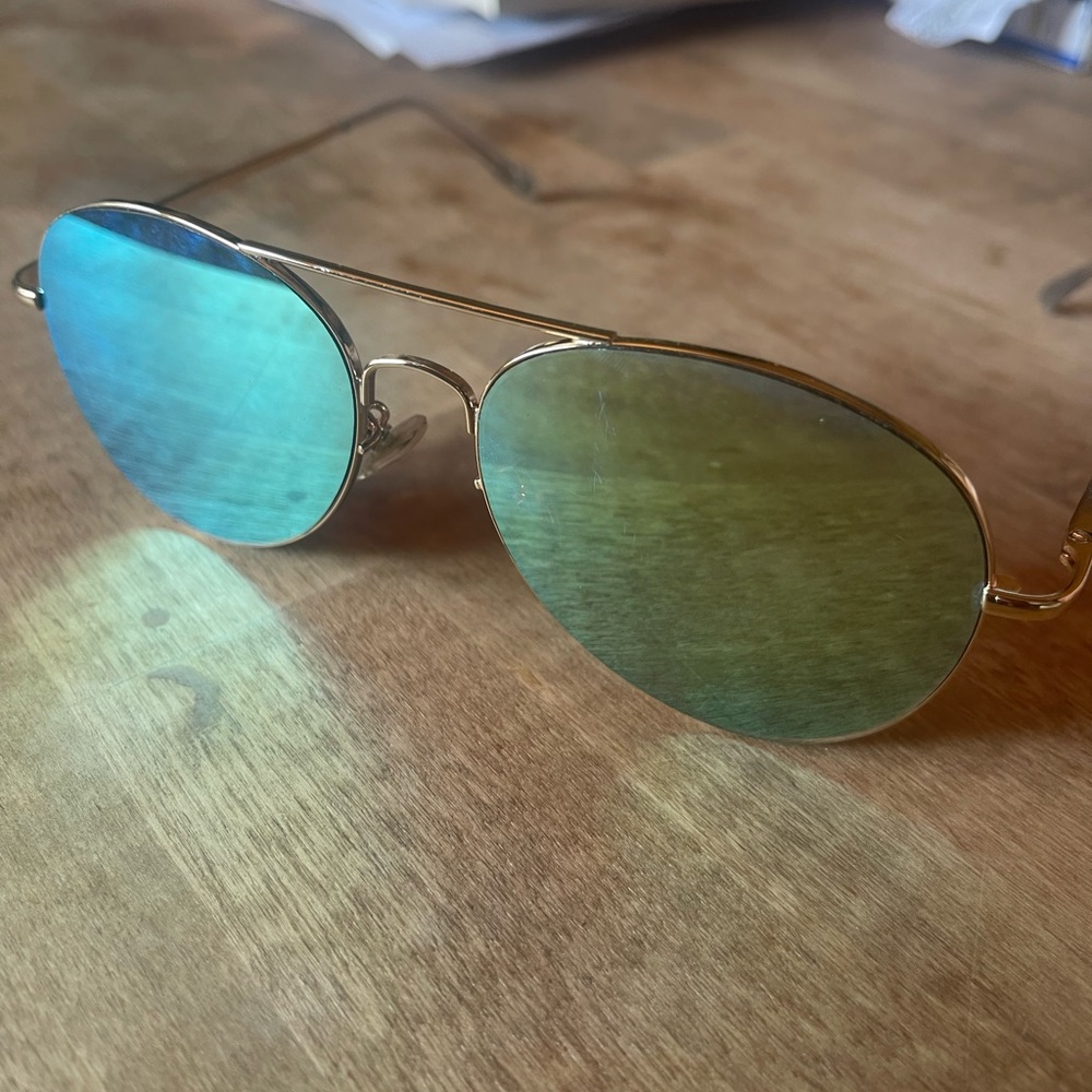 Aviator sunglasses
